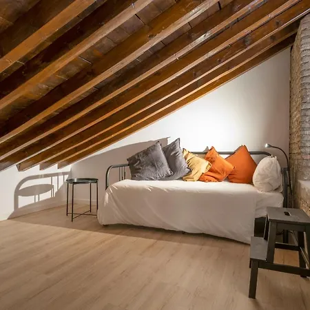 Centro El Conde By Renthas Apartment Malaga